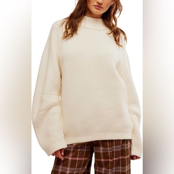 Free People Sunbeam Oversize Turtleneck Sweater - Picture 1 of 8